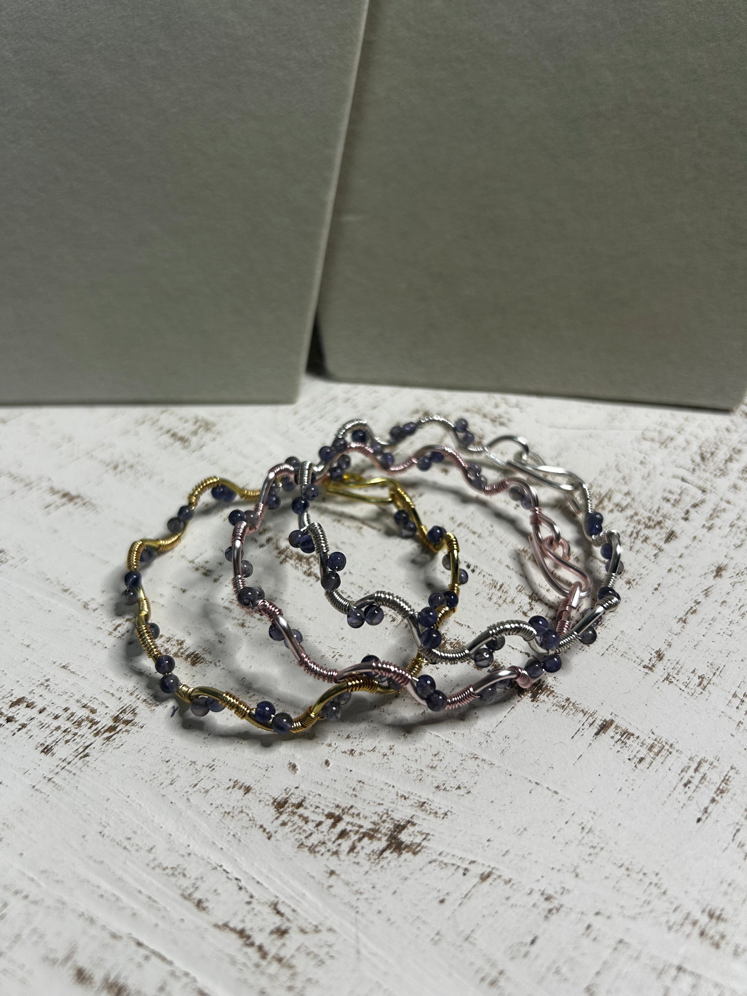 The Midnight Twist Bracelet